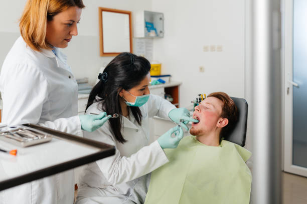 Best Broken or Cracked Tooth Emergency Dentist in Flushing, MI